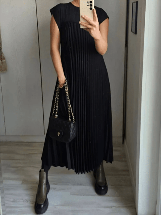 Pleated Sleeveless Summer Shift Dress